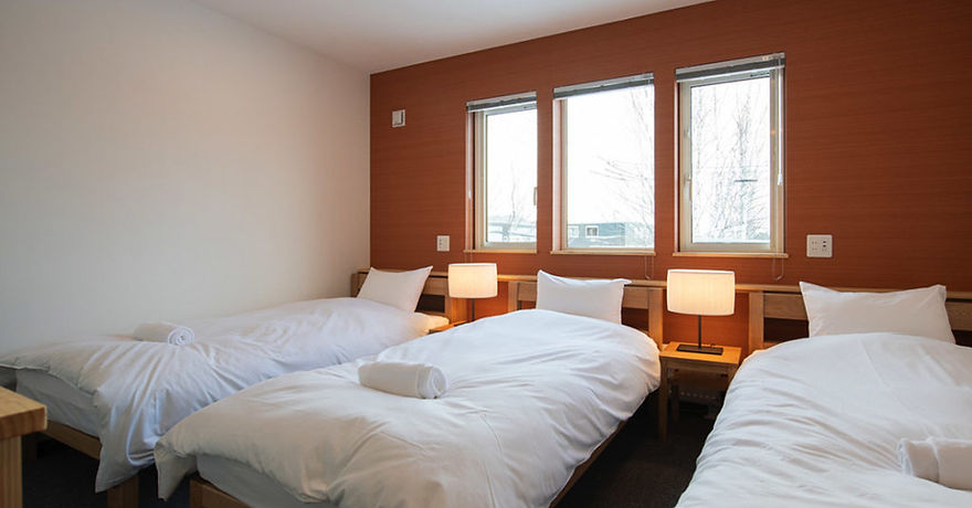 Hirafu Tomten, Hirafu, Niseko — Triple Ensuite Room